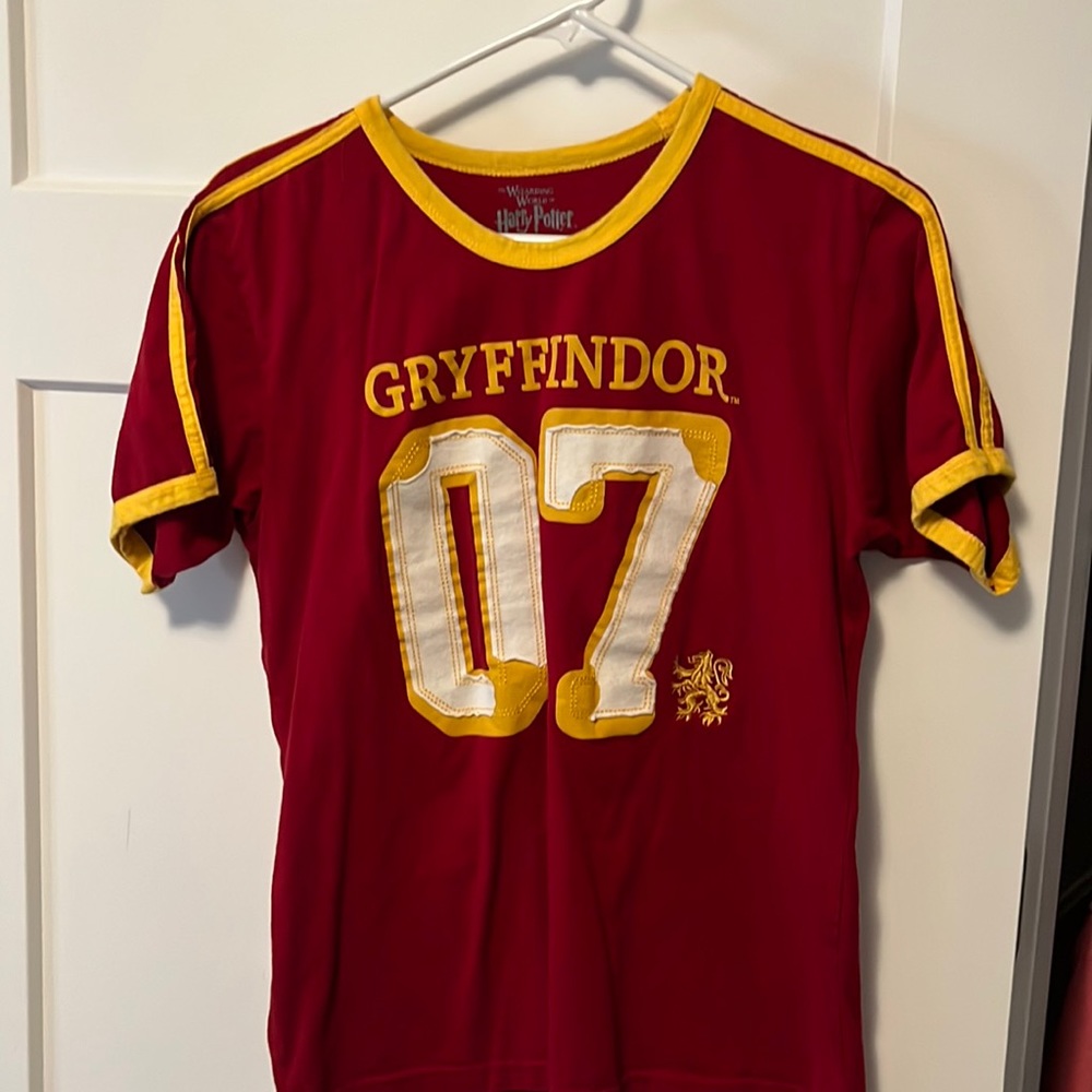 Gryffindor shirt